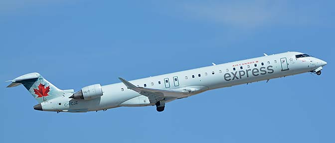 Air Canada Express CRJ-705 C-FCJZ, Phoenix Sky Harbor, October 10, 2017